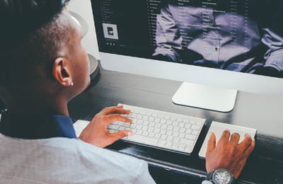 4 facteurs clés pour réussir le déploiement d’un projet CRM