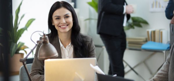 Comment optimiser ses performances grâce à un logiciel de gestion commerciale ?