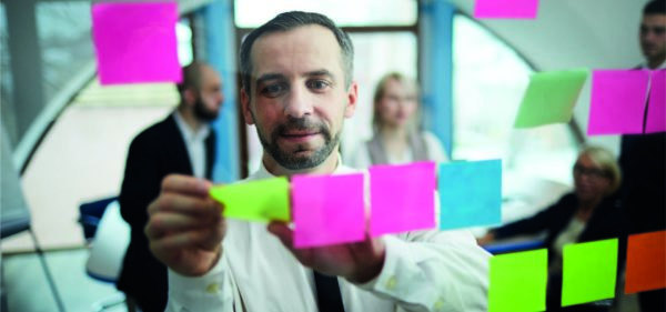 Flux de travail sans couture : simplifiez vos processus opérationnels grâce à l’intégration d’un CRM !